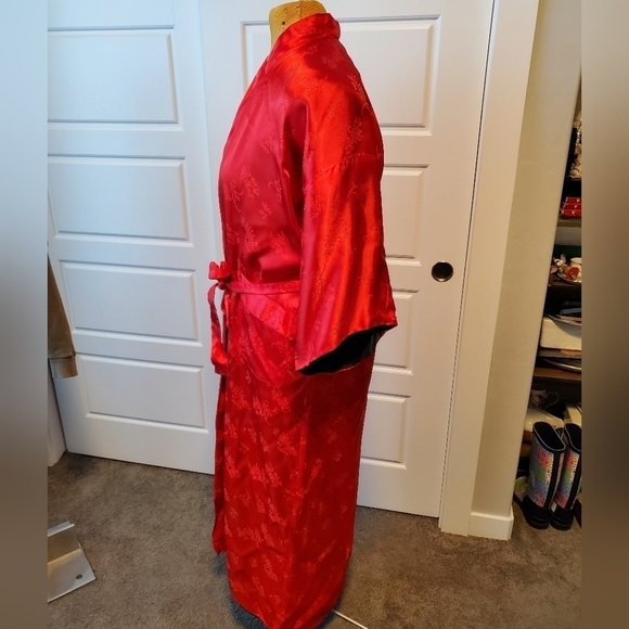 VINTAGE ASIAN INSPIRED 1980s LONG REVERSIBLE ROBE RED BLACK WOMEN SIZE XL - Picture 4 of 12